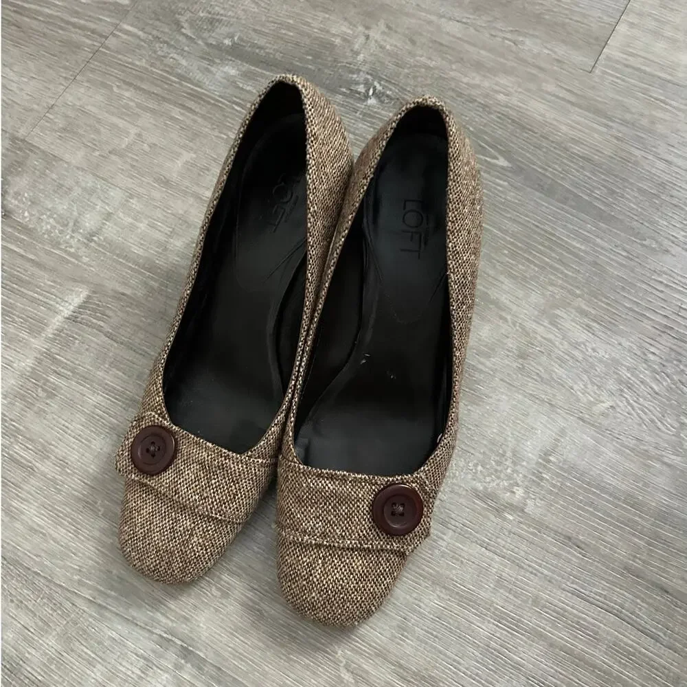 Vintage Ann Taylor Y2K Office Siren Button Heels